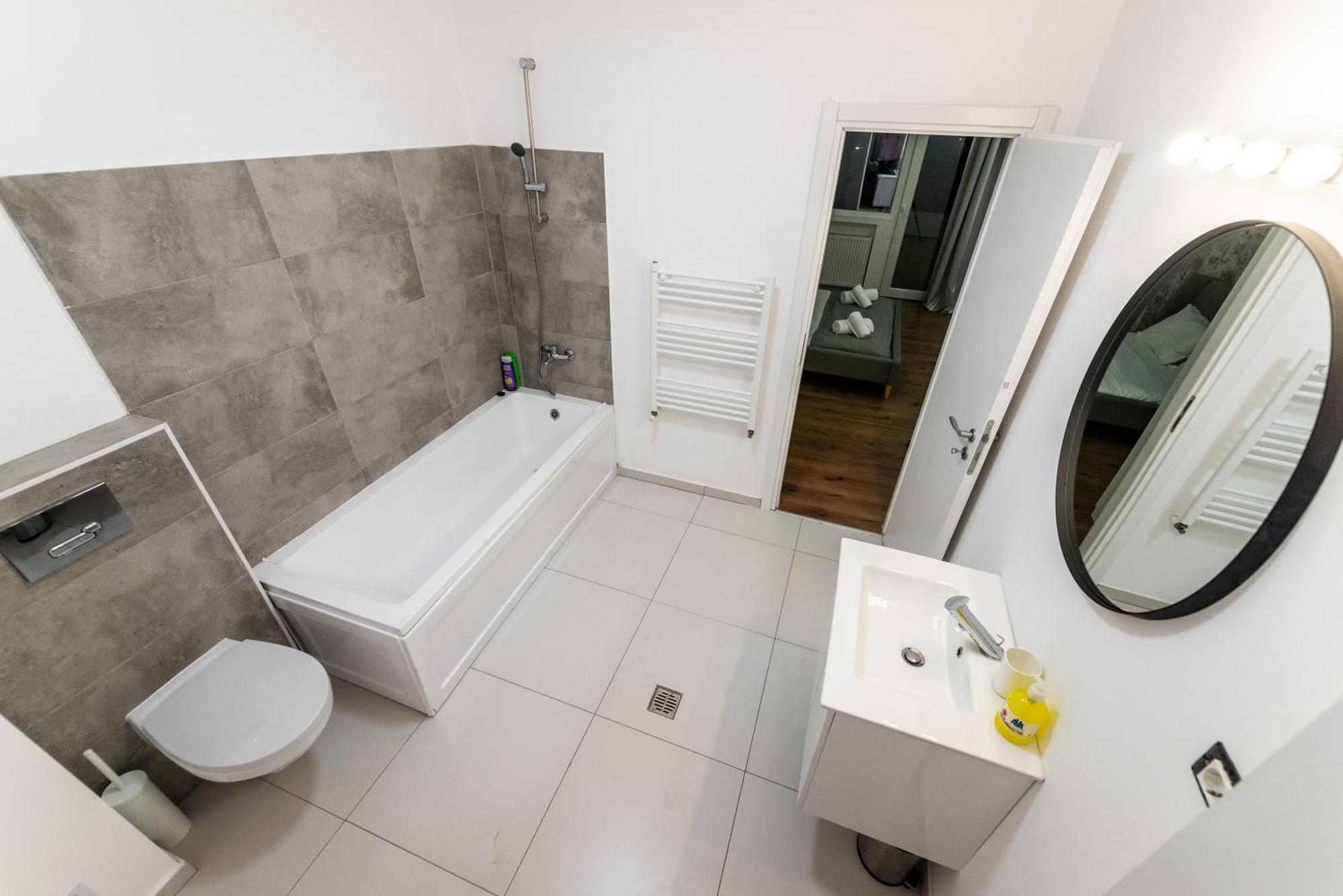 בוקרשט Ultracentral Spacious Apartment 4Br מראה חיצוני תמונה