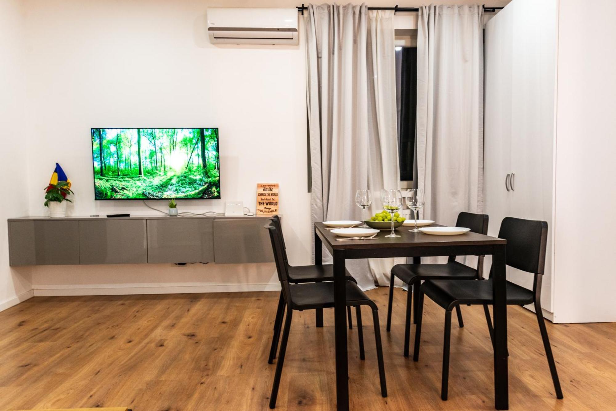 בוקרשט Ultracentral Spacious Apartment 4Br מראה חיצוני תמונה