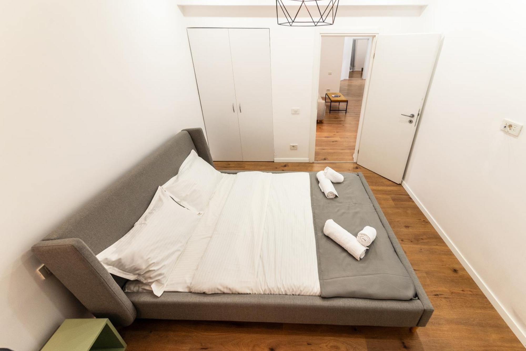 בוקרשט Ultracentral Spacious Apartment 4Br מראה חיצוני תמונה